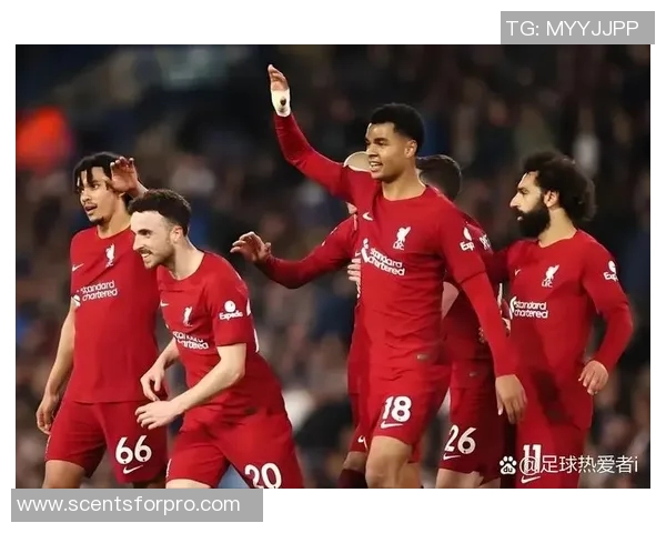 曼联与利物浦历史对战成绩分析及近期交锋回顾